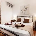 Apartmán One Of A Kind With Wi-fi, Private Pool & Bbq By 360 Estates