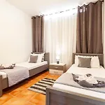 One Of A Kind With Wi-fi, Private Pool & Bbq By 360 Estates