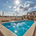 One Of A Kind With Wi-fi, Private Pool & Bbq By 360 Estates Apartmán *